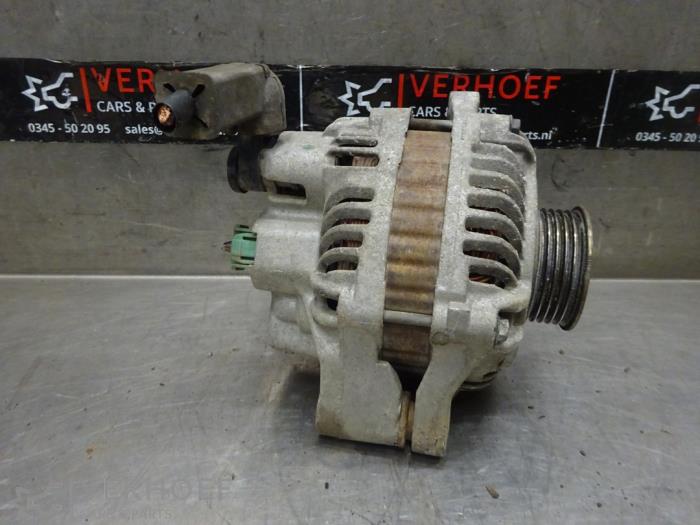 Gebruikte Dynamo Suzuki Grand Vitara II (JT) 2.0 16V Prijs € 45,00 Margeregeling aangeboden door Verhoef Cars & Parts