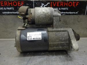 Gebruikte Startmotor Suzuki Grand Vitara II (JT) 2.0 16V Prijs € 25,00 Margeregeling aangeboden door Verhoef Cars & Parts