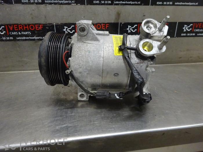 Gebruikte Aircopomp Ford Focus 3 Wagon 1.0 Ti-VCT EcoBoost 12V 140 Prijs € 125,00 Margeregeling aangeboden door Verhoef Cars & Parts