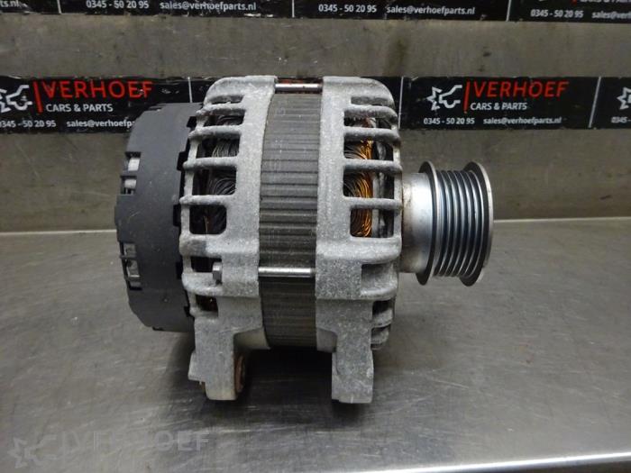 Gebruikte Dynamo Volvo V60 II (ZW) 2.0 T4 16V Prijs € 70,00 Margeregeling aangeboden door Verhoef Cars & Parts