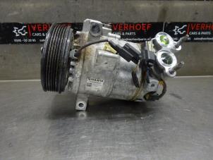 Gebruikte Pomp Airco Volvo V60 II (ZW) 2.0 T4 16V Prijs € 175,00 Margeregeling aangeboden door Verhoef Cars & Parts