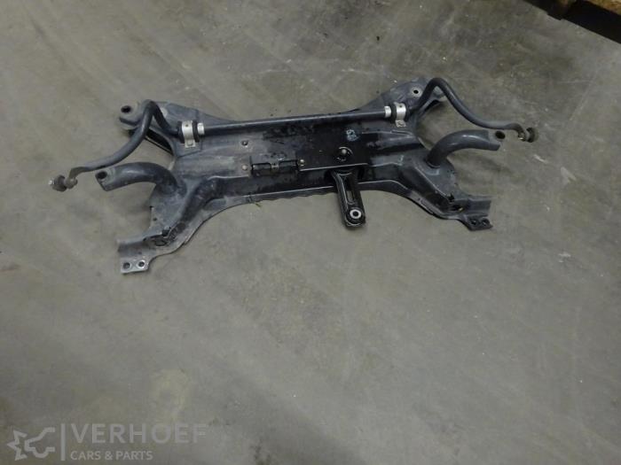 Gebruikte Subframe Mitsubishi Outlander (GF/GG) 2.0 16V 4x2 Prijs € 300,00 Margeregeling aangeboden door Verhoef Cars & Parts