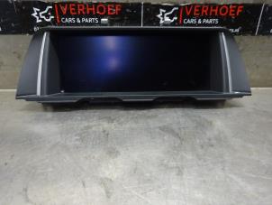 Gebruikte Display Multi Media regelunit BMW 5 serie (F10) 520i 16V Prijs € 650,00 Margeregeling aangeboden door Verhoef Cars & Parts