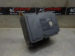 Gebruikte ABS Pomp Ford Fiesta 6 (JA8) 1.25 16V Prijs € 175,00 Margeregeling aangeboden door Verhoef Cars & Parts