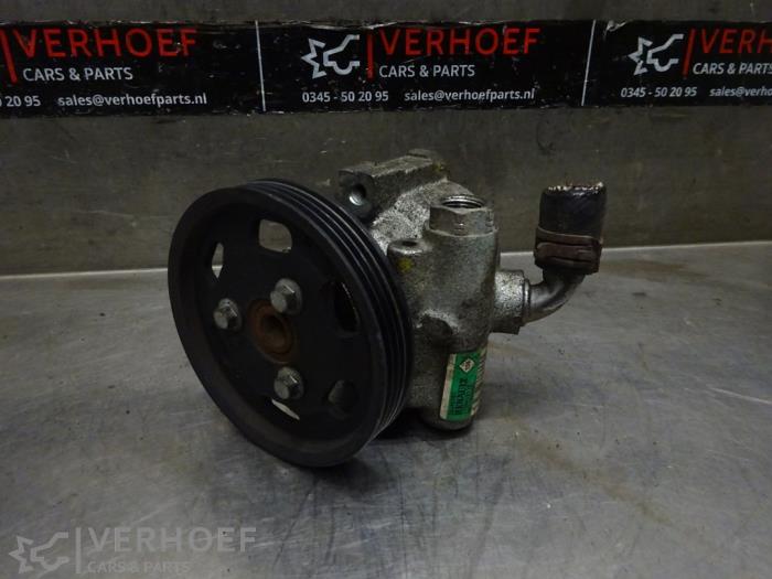 Gebruikte Servopomp Dacia Sandero I (BS) 1.2 16V Prijs € 75,00 Margeregeling aangeboden door Verhoef Cars & Parts