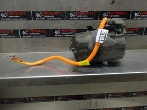 Gebruikte Aircopomp Tesla Model X 75D Prijs € 423,50 Inclusief btw aangeboden door Verhoef Cars & Parts