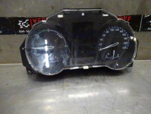 Gebruikte Cockpit Toyota C-HR (X1,X5) 1.8 16V Hybrid Prijs € 200,00 Margeregeling aangeboden door Verhoef Cars & Parts