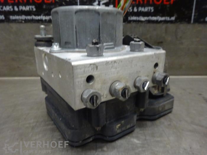 Gebruikte ABS Pomp Peugeot Bipper (AA) 1.3 BlueHDi 80 16V Prijs op aanvraag aangeboden door Verhoef Cars & Parts