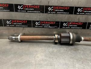 Gebruikte Aandrijfas rechts-voor Renault Captur (2R) 0.9 Energy TCE 12V Prijs € 90,00 Margeregeling aangeboden door Verhoef Cars & Parts
