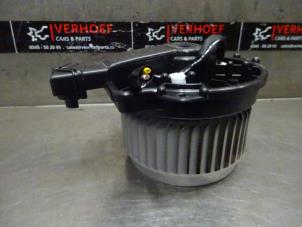 Gebruikte Chaufage Ventilatiemotor Suzuki SX4 S-Cross (JY) 1.0 Booster Jet Turbo 12V Prijs op aanvraag aangeboden door Verhoef Cars & Parts