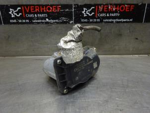 Gebruikte Gasklephuis Renault Trafic (1FL/2FL/3FL/4FL) 2.0 dCi 16V 120 Prijs op aanvraag aangeboden door Verhoef Cars & Parts