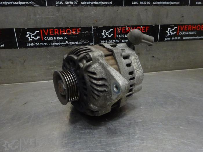 Gebruikte Dynamo Suzuki Swift (ZA/ZC/ZD1/2/3/9) 1.6 Sport VVT 16V Prijs € 45,00 Margeregeling aangeboden door Verhoef Cars & Parts