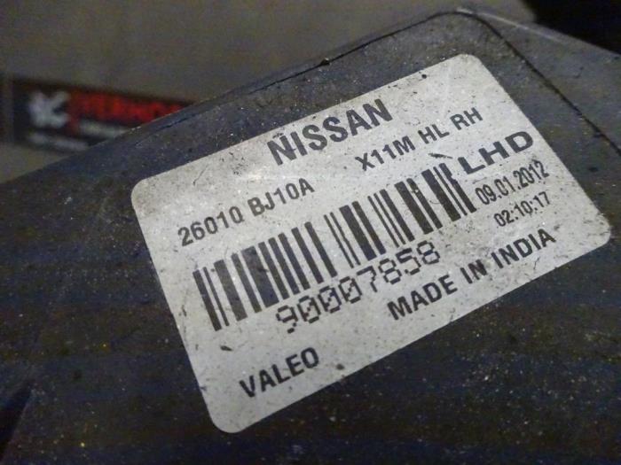 Rechter Koplamp van een Nissan NV 200 Evalia (M20M) 1.6 16V 2012