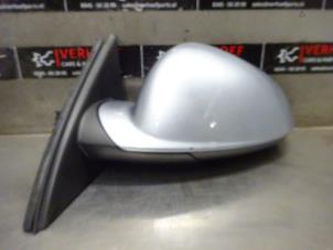 Gebruikte Spiegel Buiten links Opel Insignia Sports Tourer 2.0 SIDI Eco Turbo 16V Prijs op aanvraag aangeboden door Verhoef Cars & Parts