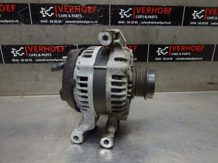 Dynamo van een Opel Insignia Sports Tourer 2.0 SIDI Eco Turbo 16V 2016