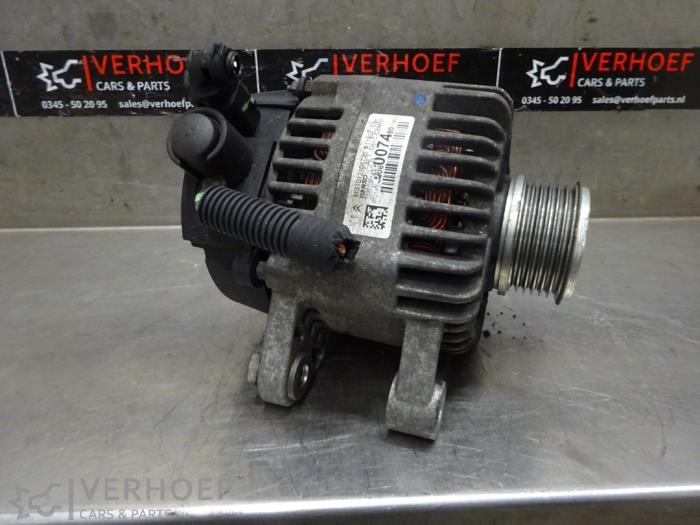 Gebruikte Dynamo Peugeot 208 I (CA/CC/CK/CL) 1.0 Vti 12V PureTech Prijs € 65,00 Margeregeling aangeboden door Verhoef Cars & Parts
