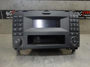 Gebruikte Display Multi Media regelunit Mercedes Sprinter 3,5t (906.63) 314 CDI 16V Prijs € 302,50 Inclusief btw aangeboden door Verhoef Cars & Parts