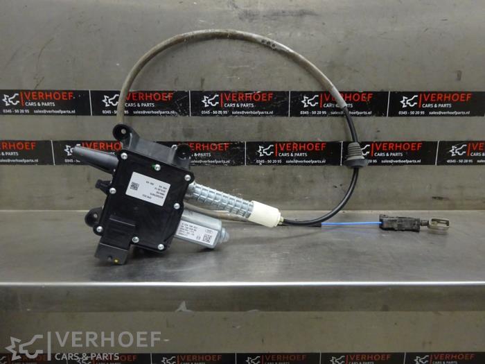 Gebruikte Handrem Computer Peugeot 3008 I (0U/HU) 1.2 e-THP PureTech 130 Prijs op aanvraag aangeboden door Verhoef Cars & Parts