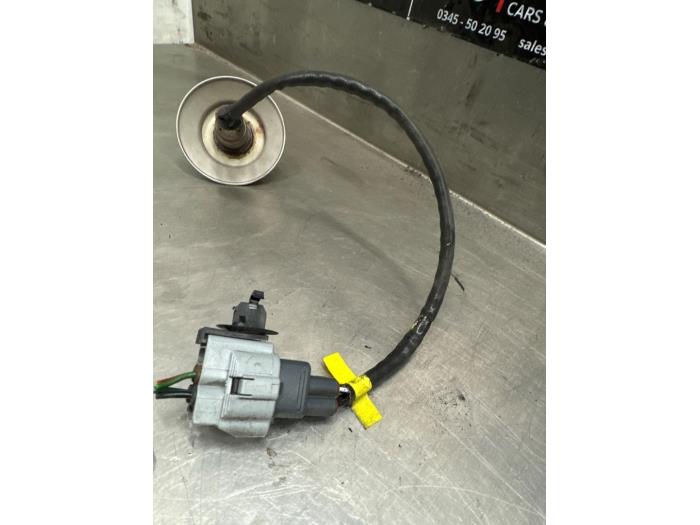Lambda Sonde van een Toyota Yaris III (P13) 1.5 16V Hybrid 2016