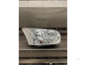 Gebruikte Rechter Koplamp Ford Transit 2.0 TDCi 16V Eco Blue 130 Prijs € 242,00 Inclusief btw aangeboden door Verhoef Cars & Parts
