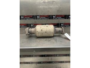 Gebruikte Katalysator Ssang Yong Rexton 2.7 Xdi RX/RJ 270 16V Prijs € 302,50 Inclusief btw aangeboden door Verhoef Cars & Parts