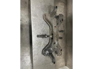 Gebruikte Subframe Volkswagen Up! (121) 1.0 12V 60 Prijs € 150,00 Margeregeling aangeboden door Verhoef Cars & Parts