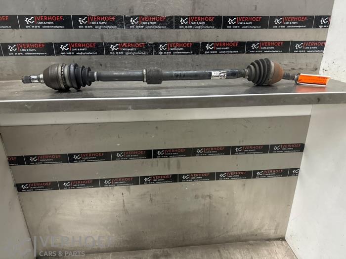 Gebruikte Aandrijfas rechts-voor Opel Astra J (PC6/PD6/PE6/PF6) 1.4 Turbo 16V Prijs € 110,00 Margeregeling aangeboden door Verhoef Cars & Parts