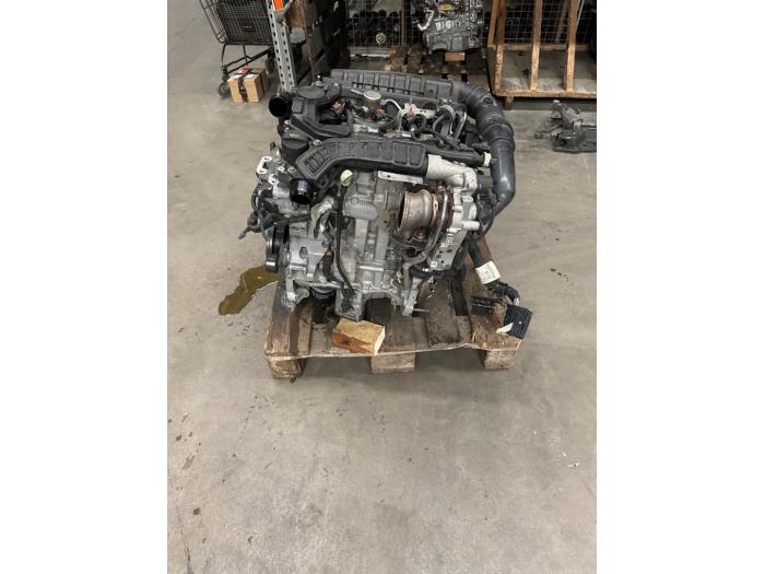 Motor van een Peugeot 3008 II (M4/MC/MJ/MR) 1.2 12V e-THP PureTech 130 2019