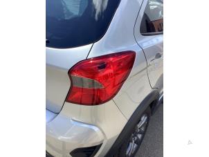 Gebruikte Achterlicht rechts Ford Ka+ 1.2 Prijs € 100,00 Margeregeling aangeboden door Verhoef Cars & Parts
