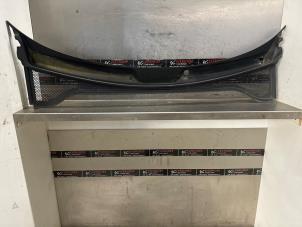 Gebruikte Paravan Audi Q3 (F3B) 1.5 35 TFSI 16V Prijs € 50,00 Margeregeling aangeboden door Verhoef Cars & Parts