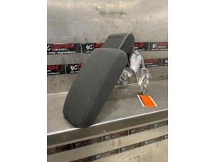 Gebruikte Armleuning Audi Q3 (F3B) 1.5 35 TFSI 16V Prijs € 90,00 Margeregeling aangeboden door Verhoef Cars & Parts