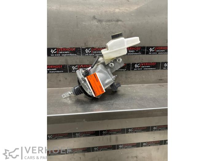 Gebruikte Rembooster Toyota Yaris IV (P21/PA1/PH1) 1.5 12V Hybrid 115 Prijs € 175,00 Margeregeling aangeboden door Verhoef Cars & Parts