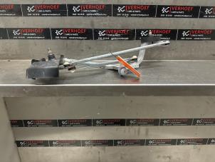 Gebruikte Ruitenwis Mechaniek Toyota Yaris IV (P21/PA1/PH1) 1.5 12V Hybrid 115 Prijs € 100,00 Margeregeling aangeboden door Verhoef Cars & Parts