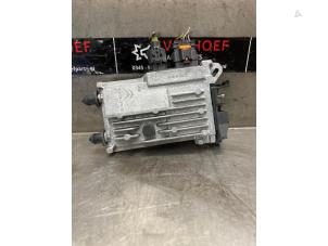 Gebruikte Start/Stop computer Peugeot 308 SW (L4/L9/LC/LJ/LR) 1.6 BlueHDi 120 Prijs € 75,00 Margeregeling aangeboden door Verhoef Cars & Parts