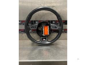 Gebruikte Stuurwiel Audi A4 Avant (B8) 3.0 TDI 245 V6 24V Quattro Prijs € 175,00 Margeregeling aangeboden door Verhoef Cars & Parts
