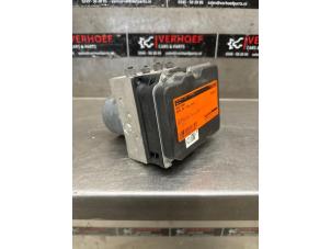 Gebruikte ABS Pomp Audi A4 Avant (B8) 3.0 TDI 245 V6 24V Quattro Prijs € 125,00 Margeregeling aangeboden door Verhoef Cars & Parts