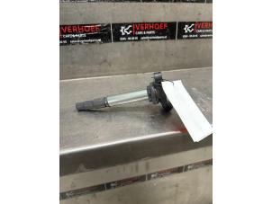 Gebruikte Bobine Toyota RAV4 (A4) 2.0 16V VVT-i 4x4 Prijs € 20,00 Margeregeling aangeboden door Verhoef Cars & Parts