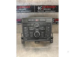 Gebruikte Regelunit Multi Media Opel Zafira Tourer (P12) 1.6 CDTI 16V ecoFLEX 136 Prijs op aanvraag aangeboden door Verhoef Cars & Parts