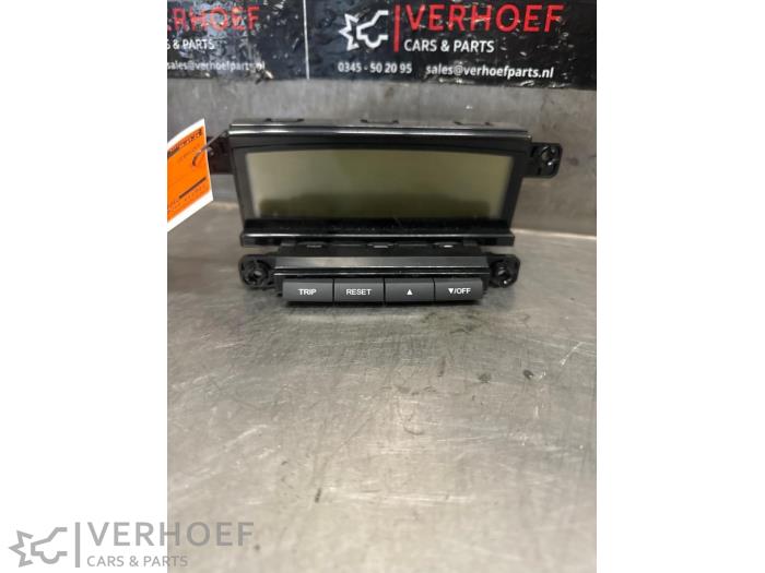 Gebruikte Display Interieur Kia Pro cee'd (EDB3) 1.6 CVVT 16V Prijs € 30,00 Margeregeling aangeboden door Verhoef Cars & Parts
