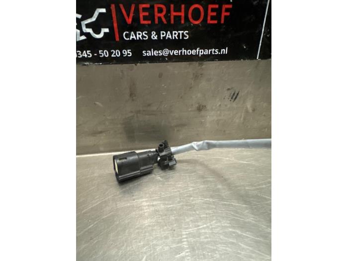 Lambda Sonde van een Ford Fiesta 6 (JA8) 1.0 Ti-VCT 12V 65 2016