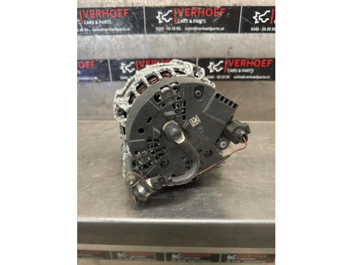 Dynamo van een Volkswagen Passat Variant (365) 1.6 TDI 16V Bluemotion 2014