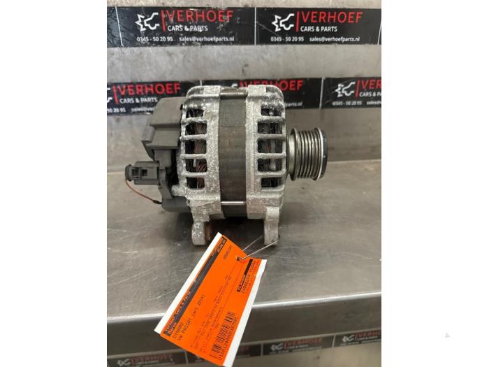 Dynamo van een Volkswagen Passat Variant (365) 1.6 TDI 16V Bluemotion 2014