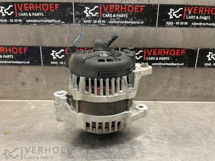 Gebruikte Dynamo Chevrolet Spark (M300) 1.0 16V Prijs € 40,00 Margeregeling aangeboden door Verhoef Cars & Parts