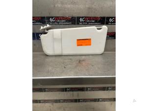 Gebruikte Zonneklep Toyota ProAce City 1.5 D-4D 100 Prijs € 36,30 Inclusief btw aangeboden door Verhoef Cars & Parts