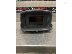 Gebruikte Display Interieur Opel Corsa D 1.4 16V Twinport Prijs € 45,00 Margeregeling aangeboden door Verhoef Cars & Parts