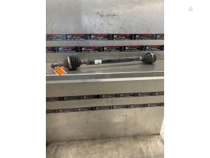 Gebruikte Aandrijfas rechts-voor Audi A3 Sportback (8VA/8VF) 1.4 16V g-tron Prijs € 150,00 Margeregeling aangeboden door Verhoef Cars & Parts