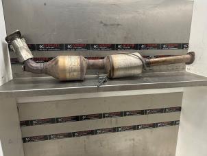 Gebruikte Katalysator Toyota Hilux V/VI 2.4 D4D-F 16V 4x4 Prijs op aanvraag aangeboden door Verhoef Cars & Parts