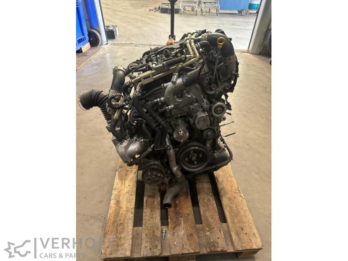 Gebruikte Motor Toyota Hilux V/VI 2.4 D4D-F 16V 4x4 Prijs op aanvraag aangeboden door Verhoef Cars & Parts