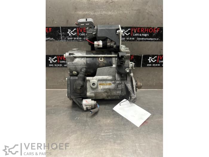 Gebruikte Startmotor Toyota Hilux V/VI 2.4 D4D-F 16V 4x4 Prijs € 423,50 Inclusief btw aangeboden door Verhoef Cars & Parts