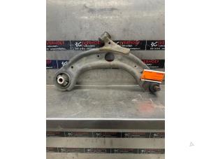 Gebruikte Draagarm rechts-voor Mazda CX-3 (DJ/DK) 2.0 SkyActiv-G 120 Prijs op aanvraag aangeboden door Verhoef Cars & Parts